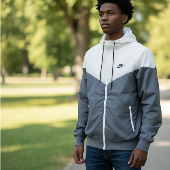 Nike White and Gray Windbreaker Jacket - Picture 1 of 6